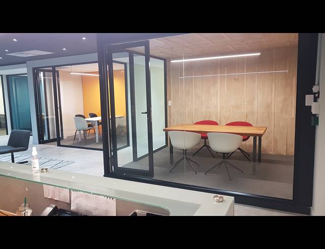 403M² OFFICE TO LET IN TYGER VALLEY